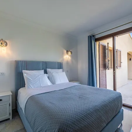 Excelsior Villa